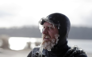 Il fait froid ? pourtant ça surf en Islande